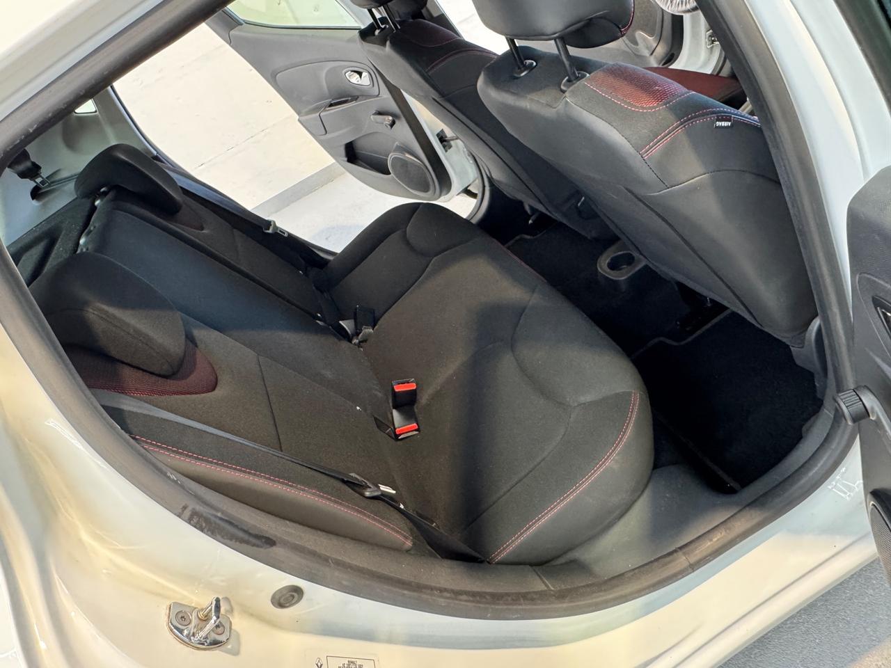 Renault Clio 1.2 75CV GPL 5 porte