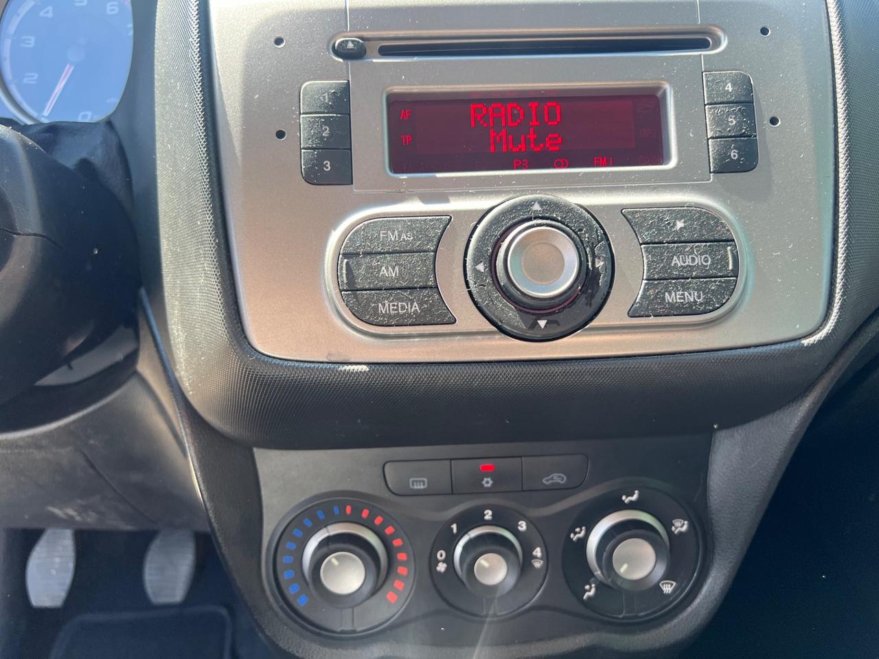 Alfa Romeo MiTo 1.4 70 NEOPATENTATI PERMUTE GARANZIA RATE