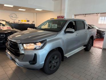 Toyota Hilux 2.4 D-4D 4WD 4 porte Double Cab Executive