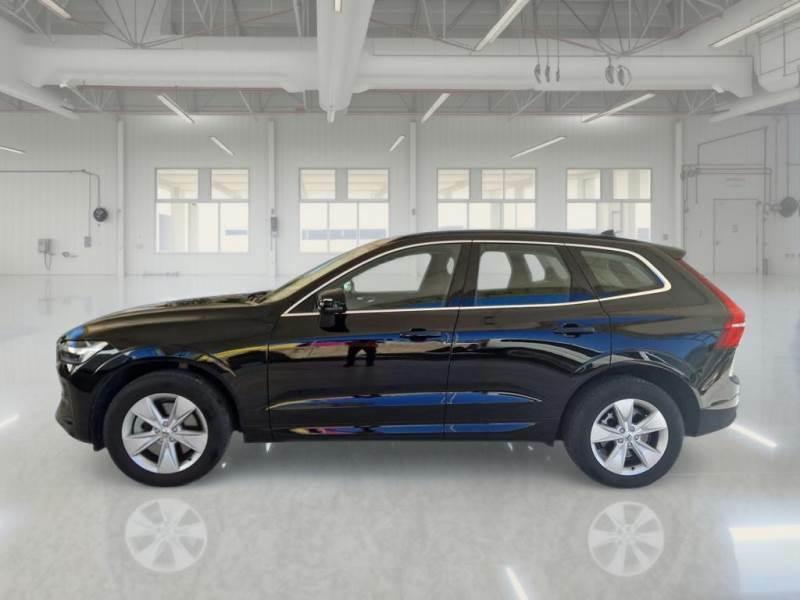 VOLVO XC60 B4 D automatico Momentum Pro