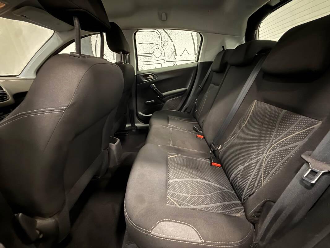 Peugeot 208 1.4 hdi 8v Active 3p