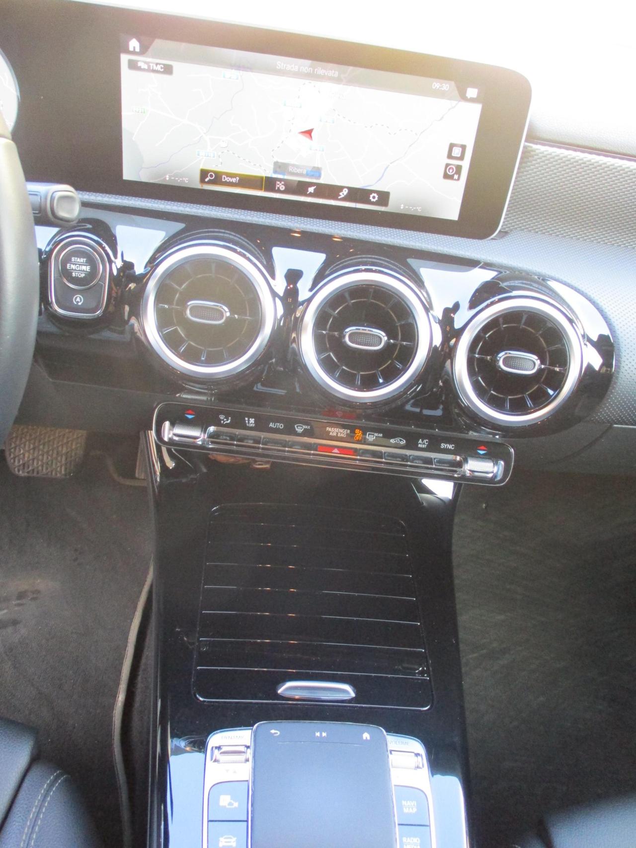 MERCEDES CLASSE A 180D 115cv Sport auto