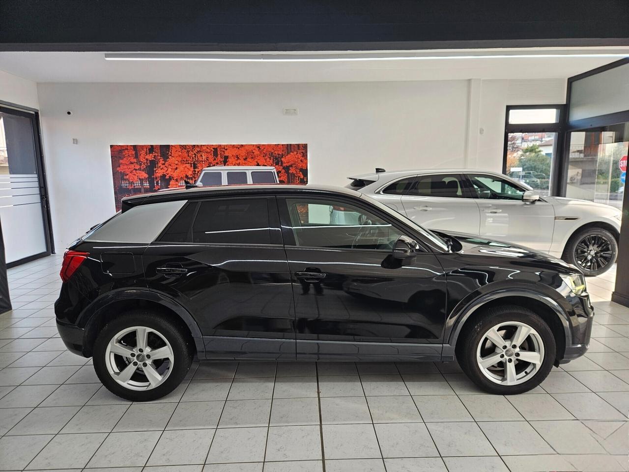 Audi Q2 30 1.6 tdi Identity Black my20