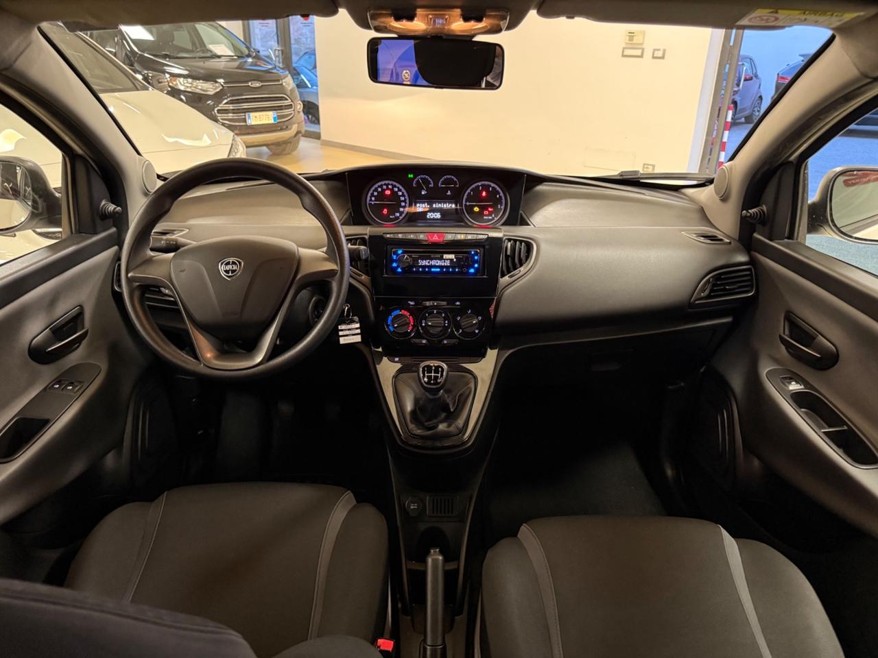 Lancia Ypsilon 1.3 MJT 16V 95 CV 5 porte S&S Silver