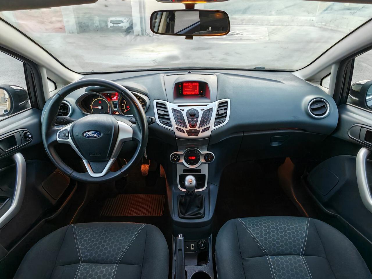 Ford Fiesta 1.4 TDCi 5p. Titanium