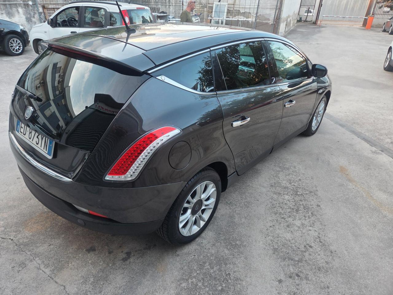 Lancia Delta 1.6 MJT DPF Platino
