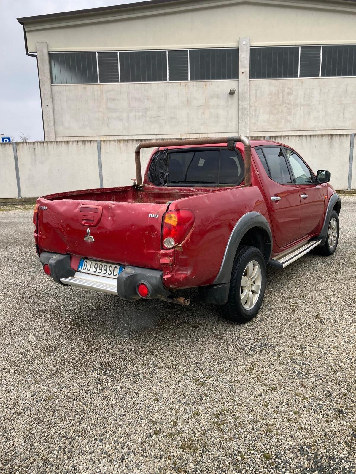 Mitsubishi L200 2.5 DI-D/136CV Double Cab Invite