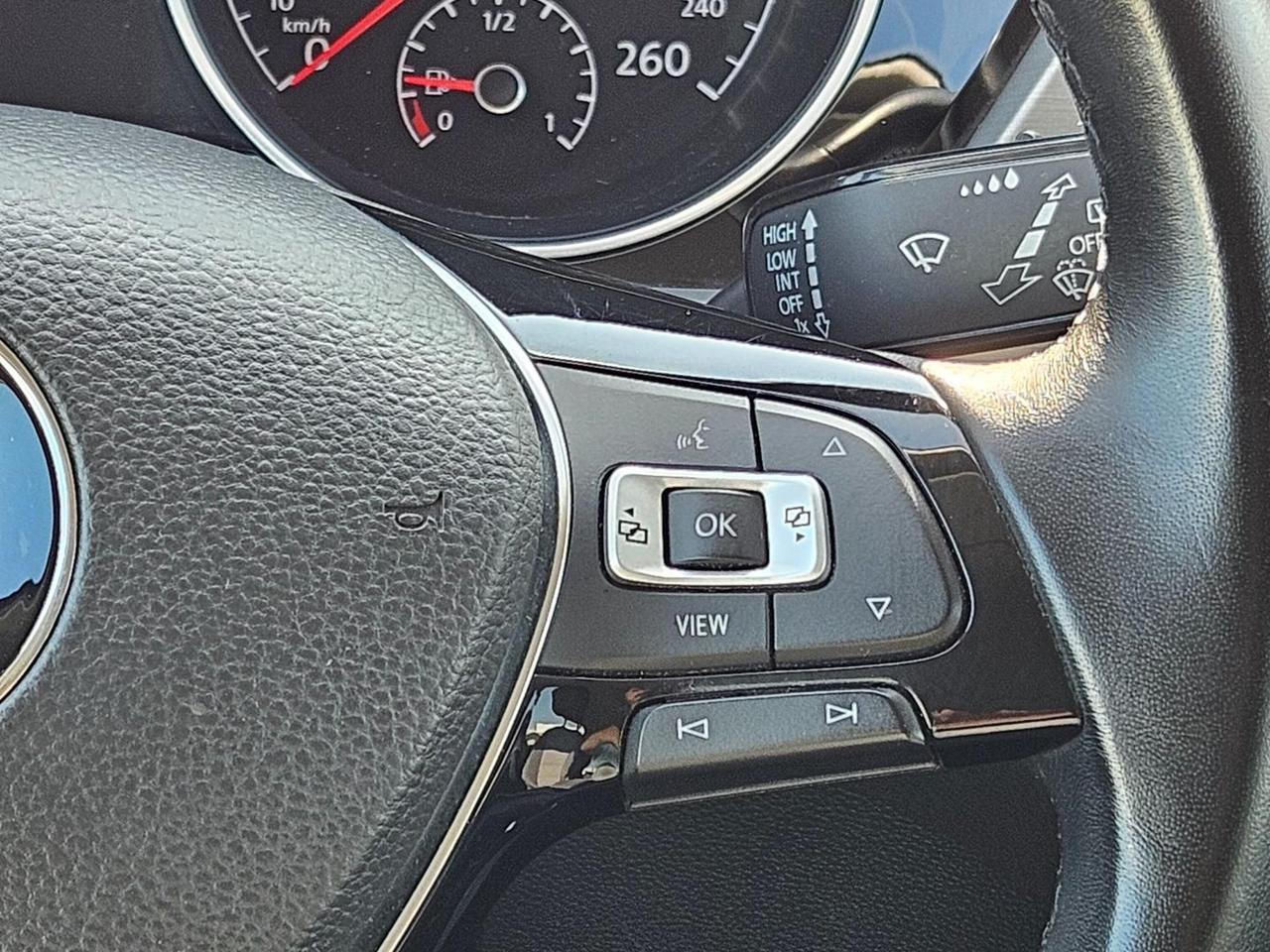 Volkswagen Touran 1.6 TDI 115 CV SCR DSG Comfortline