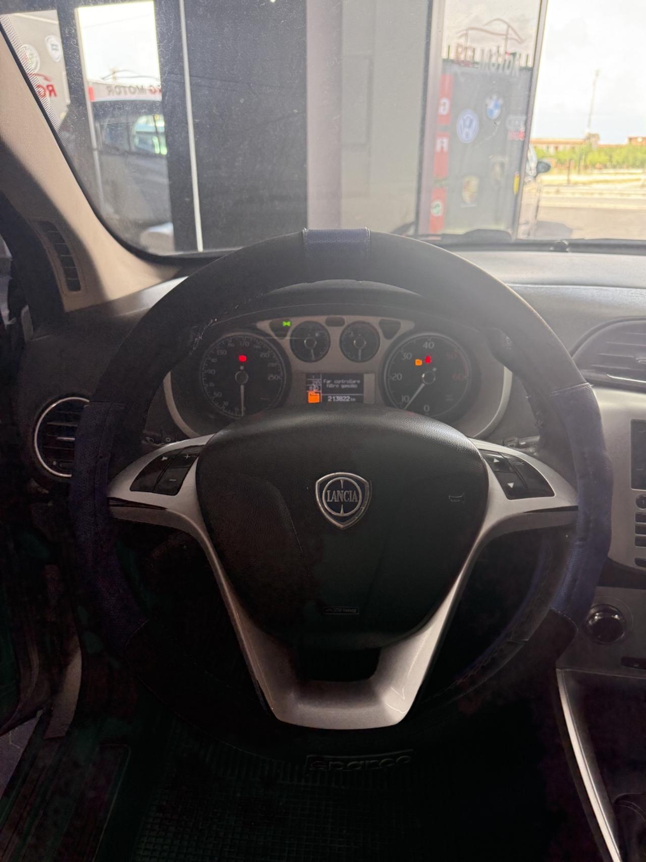 Lancia Delta 1.6 MJT DPF Platino