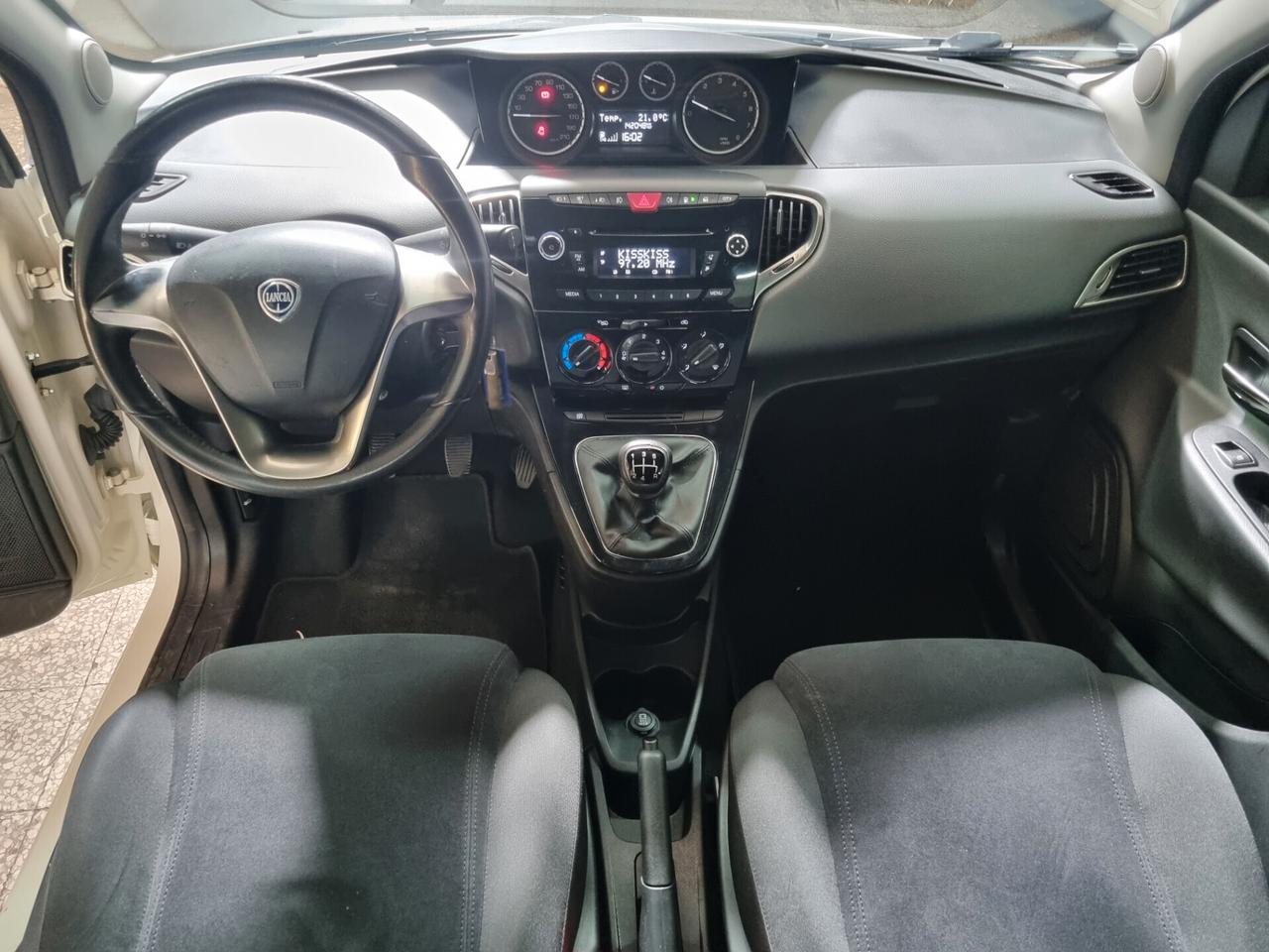 Lancia Ypsilon 0.9 TwinAir 85CV 5P Metano Ecochic Gold