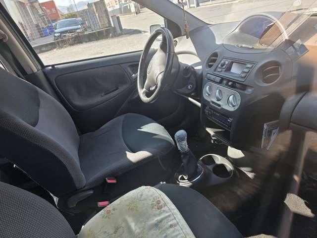 Toyota Yaris 5p 1.0 Sol