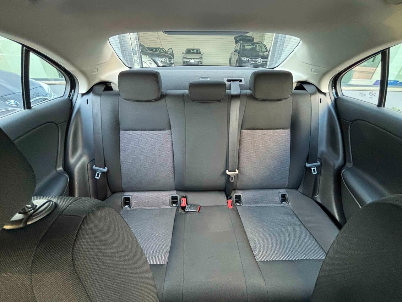 Mercedes-benz A 250 e Automatic EQ-Power Business