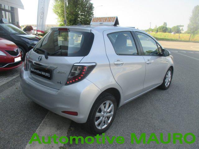TOYOTA Yaris 1.5 Hybrid 5 porte Lounge - NEOPATENTATI
