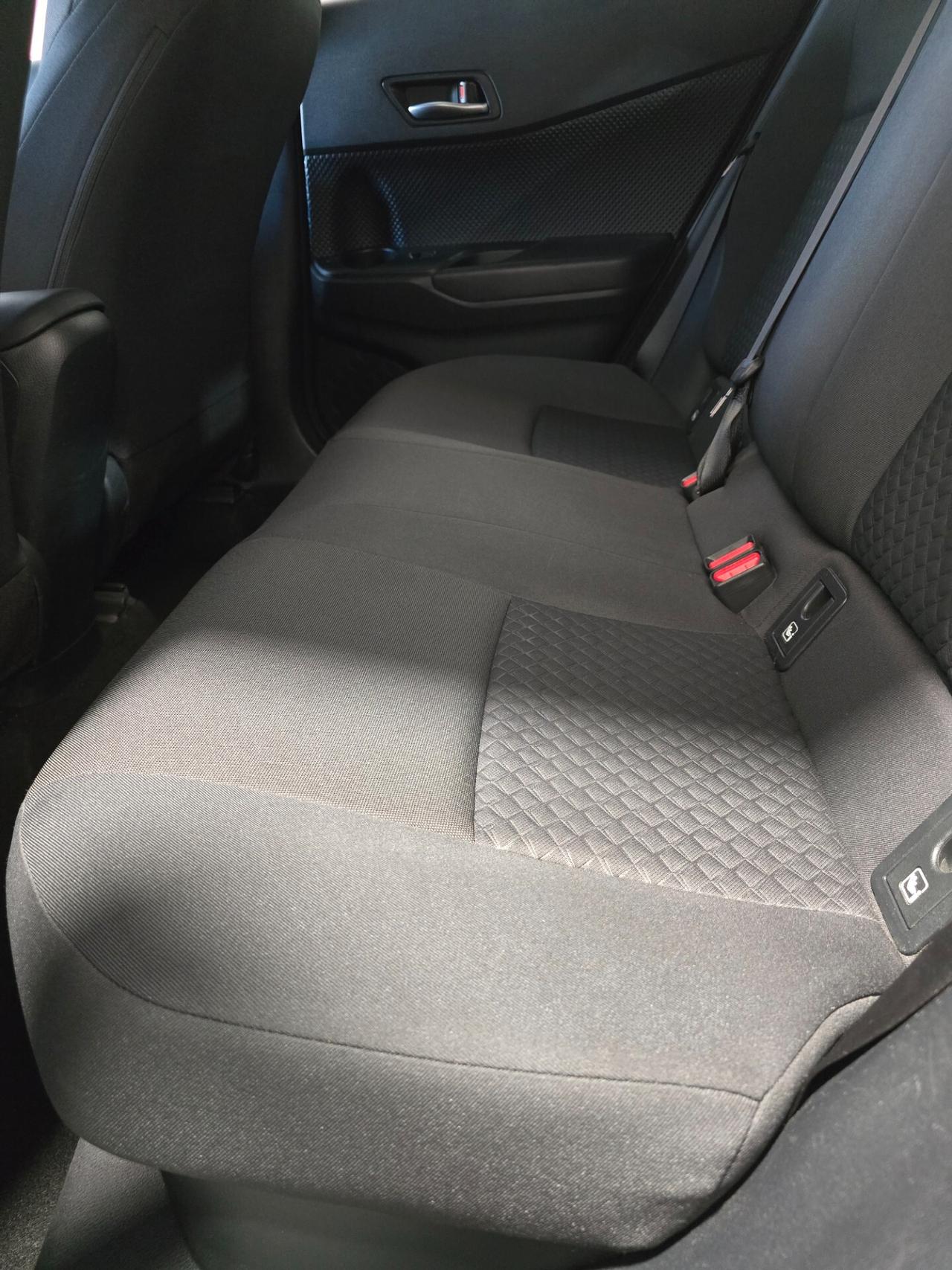 Toyota C-HR 1.8 Hybrid E-CVT Active