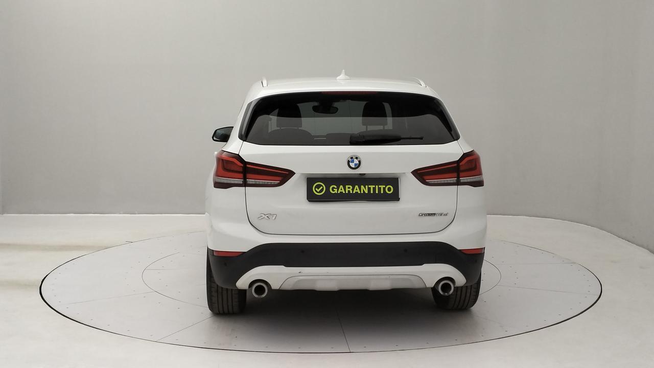 BMW X1 F48 - X1 sdrive18d xLine auto