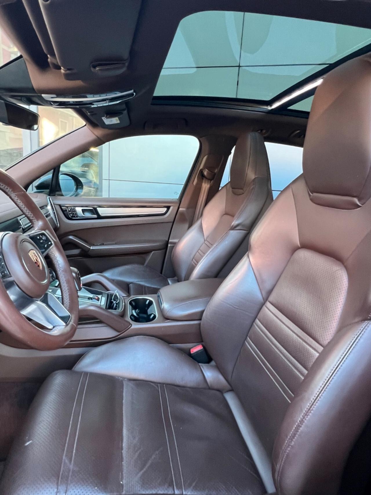 Porsche Cayenne 3.0 tiptronic possibilità noleggio no scoring