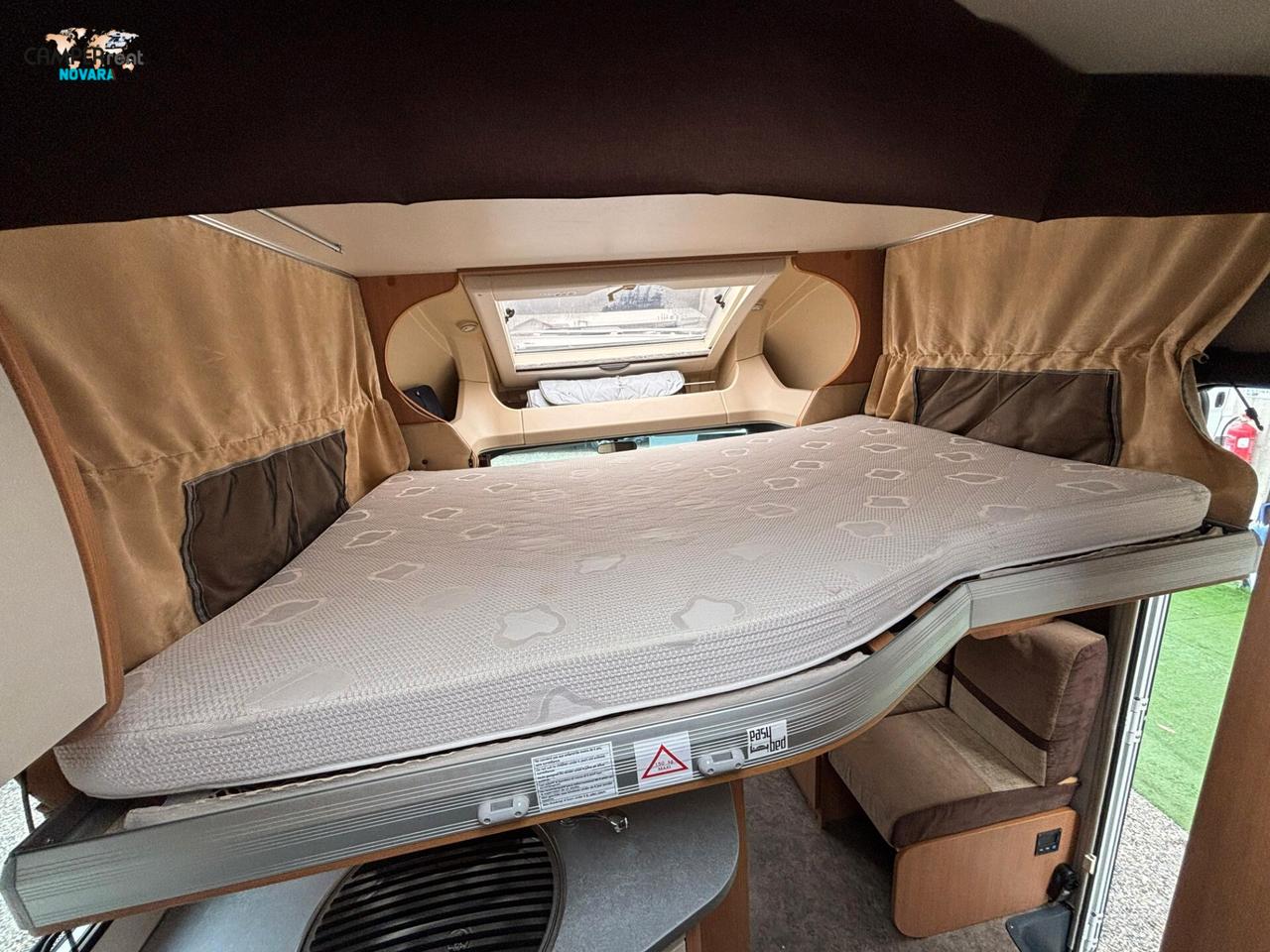 Chausson FLASH 30 - LETTO MATRIMONIALE NAUTICO