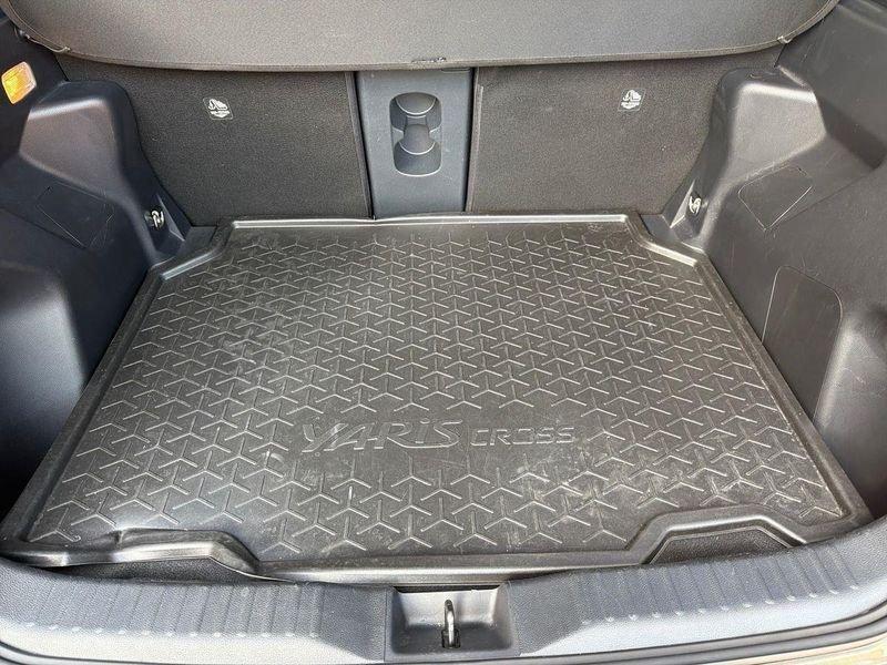 Toyota Yaris Cross 1.5h Adventure fwd 116cv e-cvt