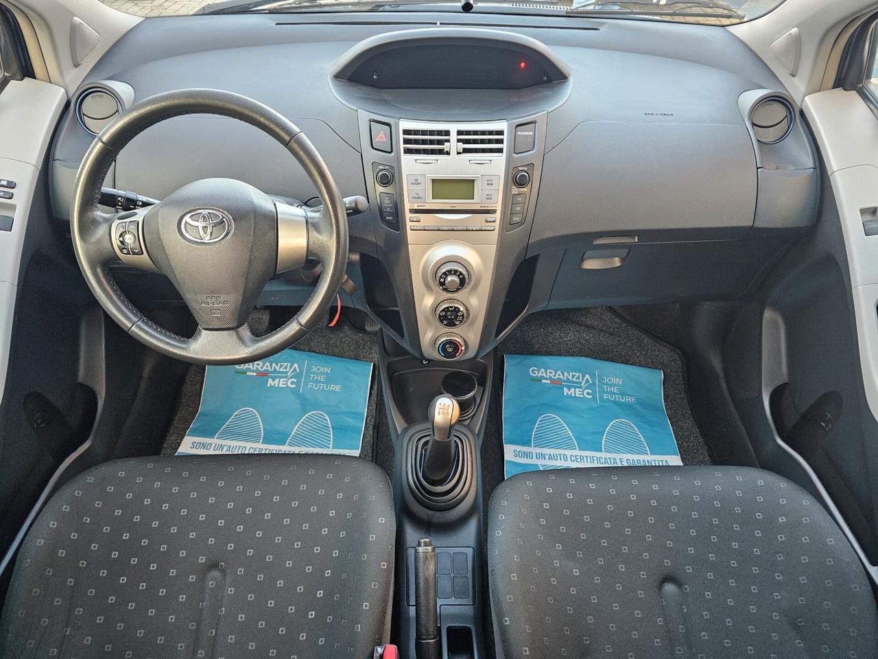 Toyota Yaris 1.0 5 porte