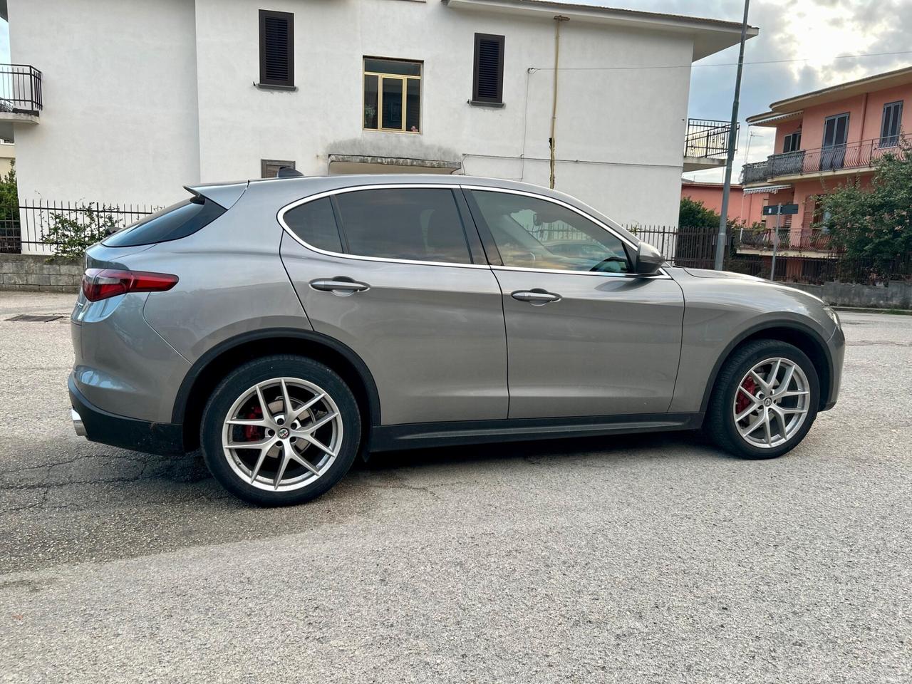 Alfa Romeo Stelvio 2.2 Turbodiesel 210 CV AT8 Q4 Executive