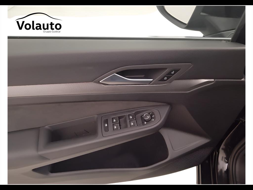 VOLKSWAGEN Golf VIII 2024 - Golf 2.0 tdi Style 150cv dsg