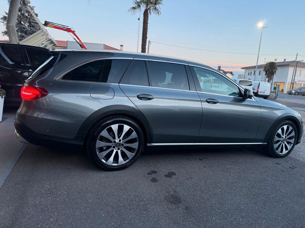 Mercedes-benz E 220 d S.W. 4Matic Auto Premium Plus All-Terrain