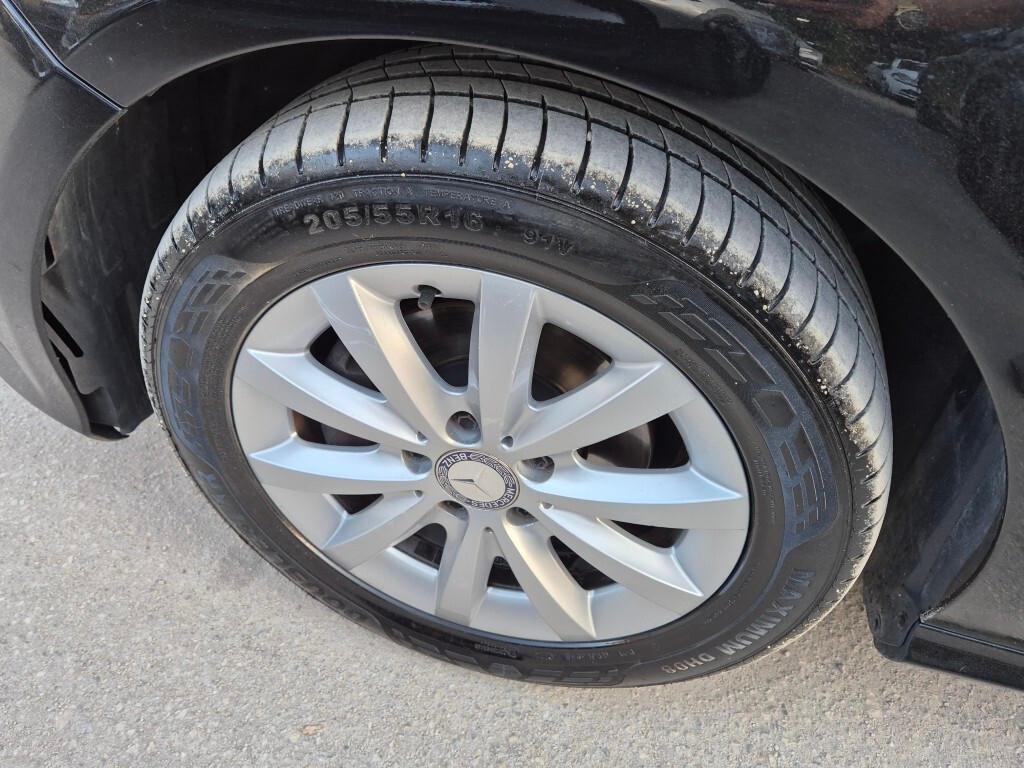 Mercedes A 180 d business 110cv