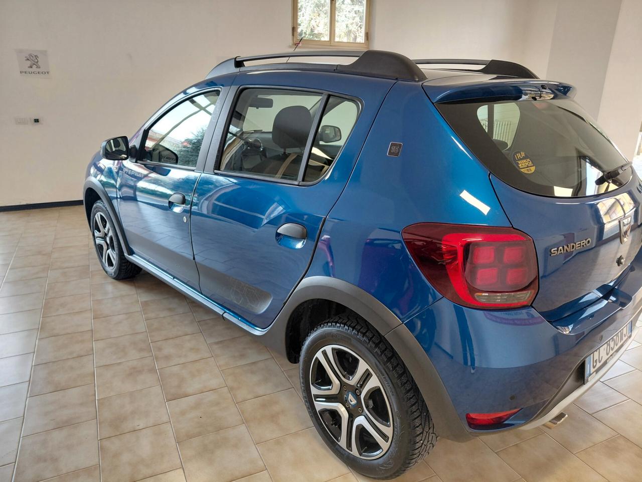 DACIA SANDERO ANNO 2020 BZ GPL ADATTA NEOPATENTATI KM 108 MILA