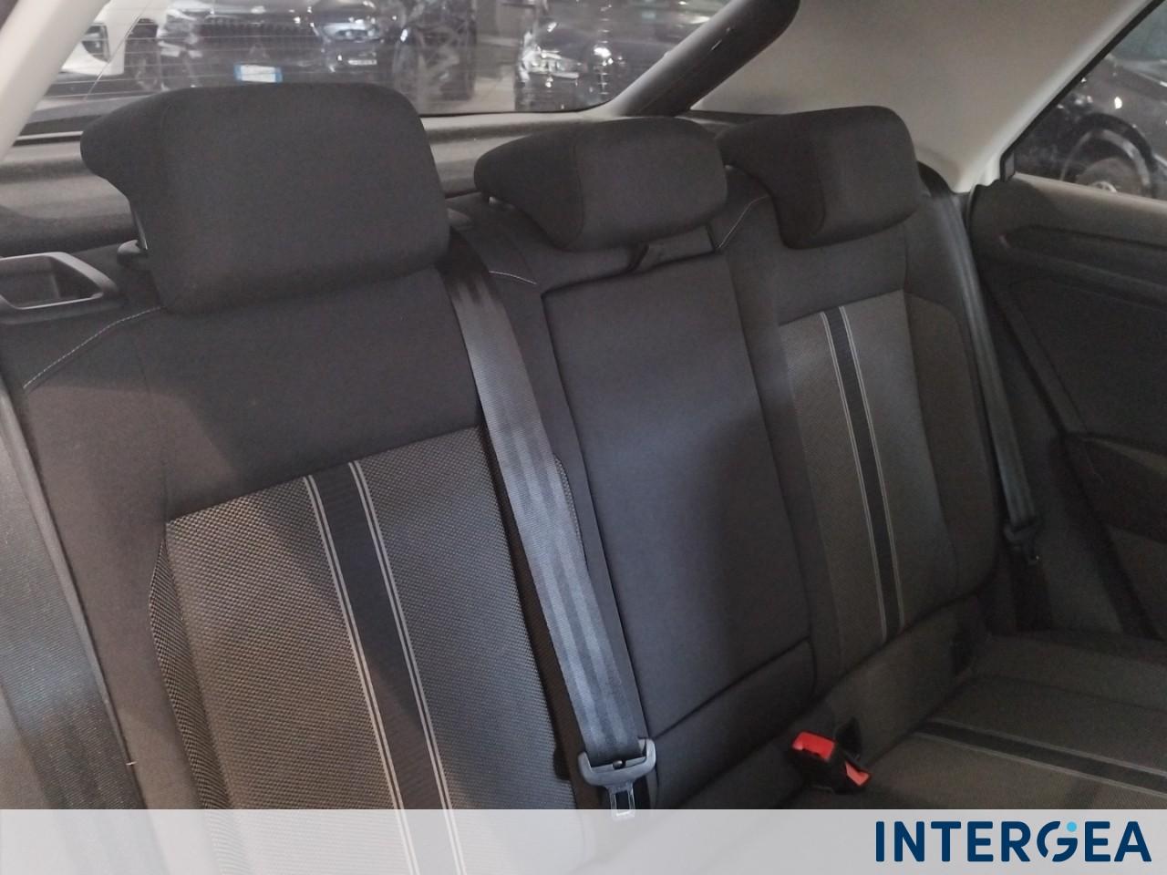 VOLKSWAGEN T-Roc 1.0 tsi Advanced