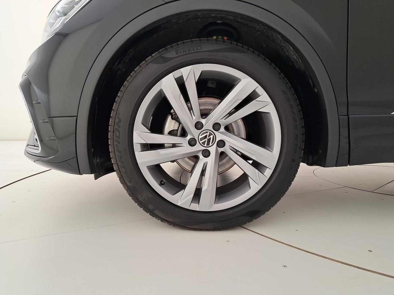 Volkswagen Tiguan 2.0 tdi r-line 150cv dsg