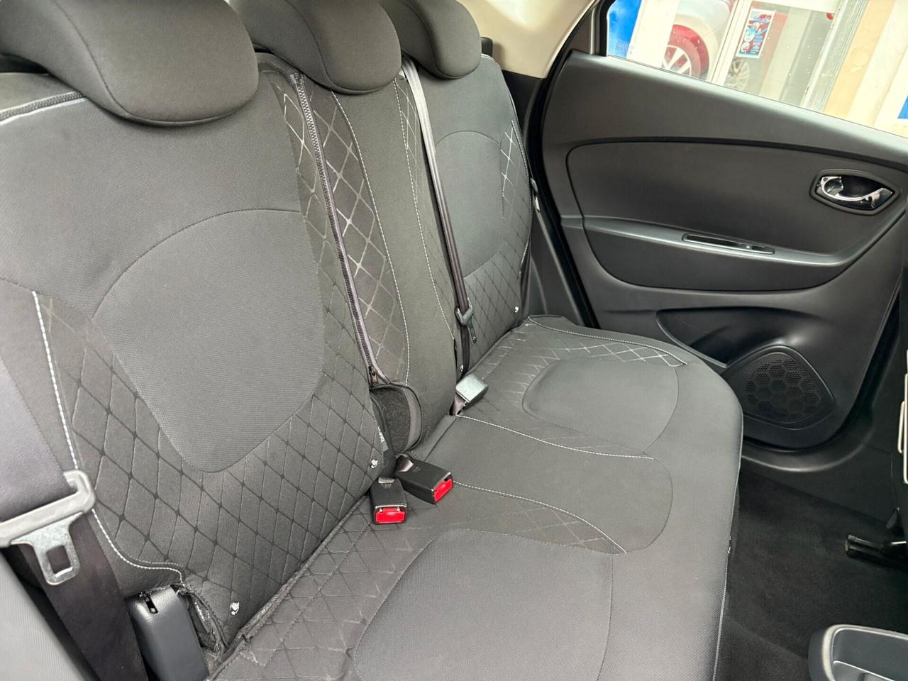 Renault Captur 1.5 R-LINK OPAC TITANIUM BICOLORE 2016 FULL OPT