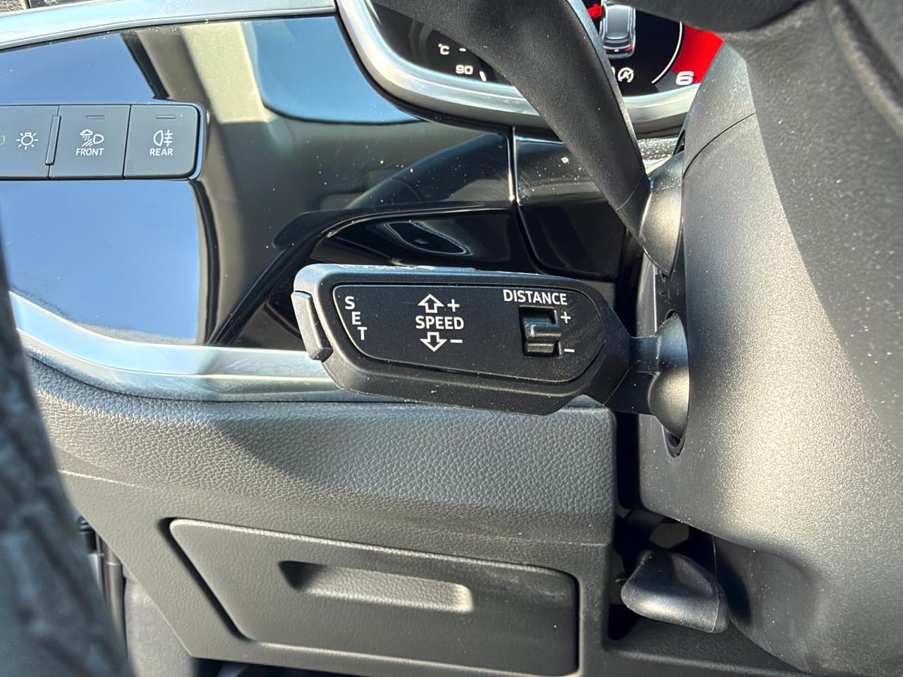 Audi Q3 35 TDI S tronic Identity Black