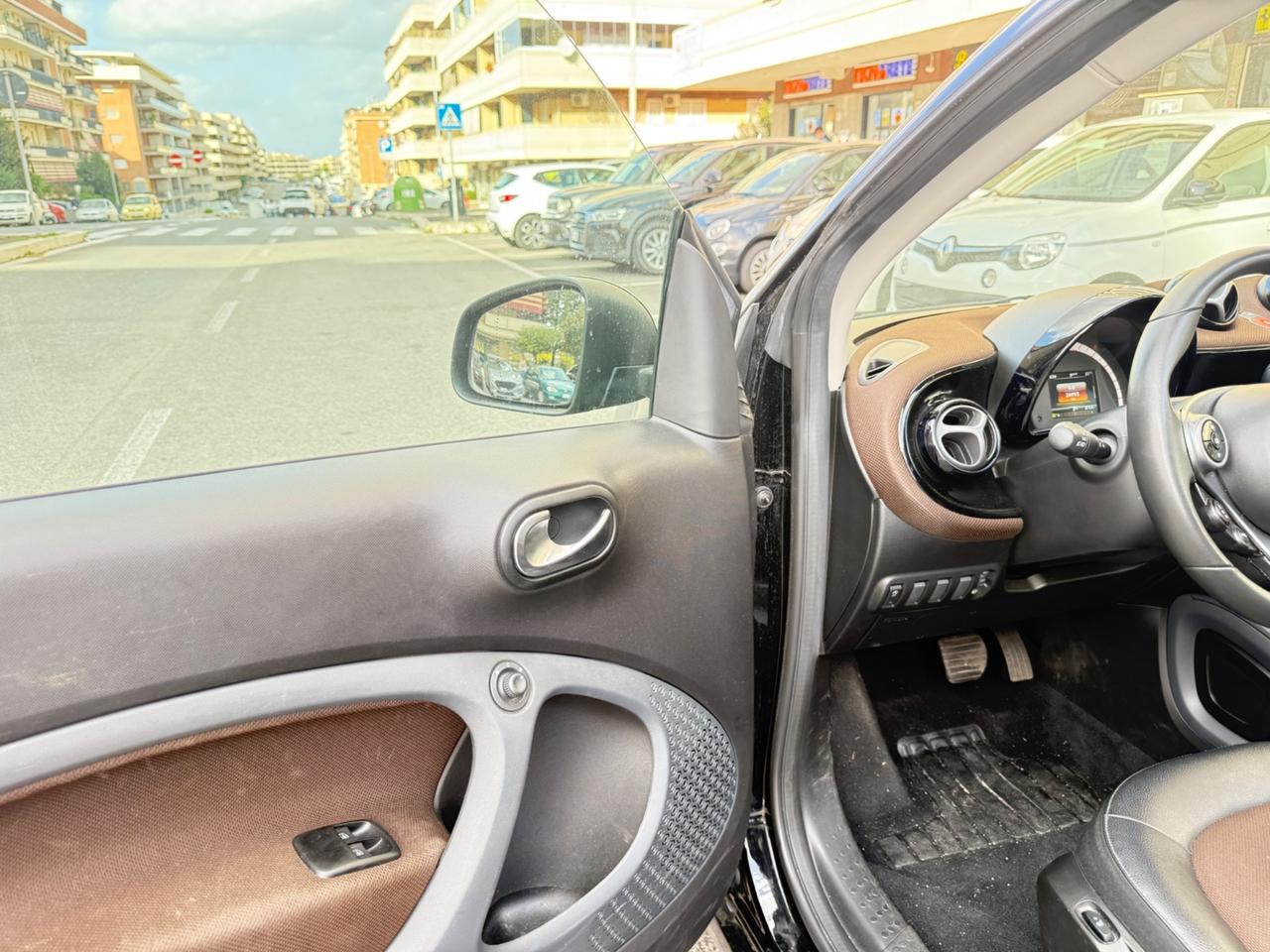 Smart ForTwo 70 1.0 twinamic cabrio Perfect LED PDC BLUETOOTH CERCHI 16 PELLE SOLO 25000 KM