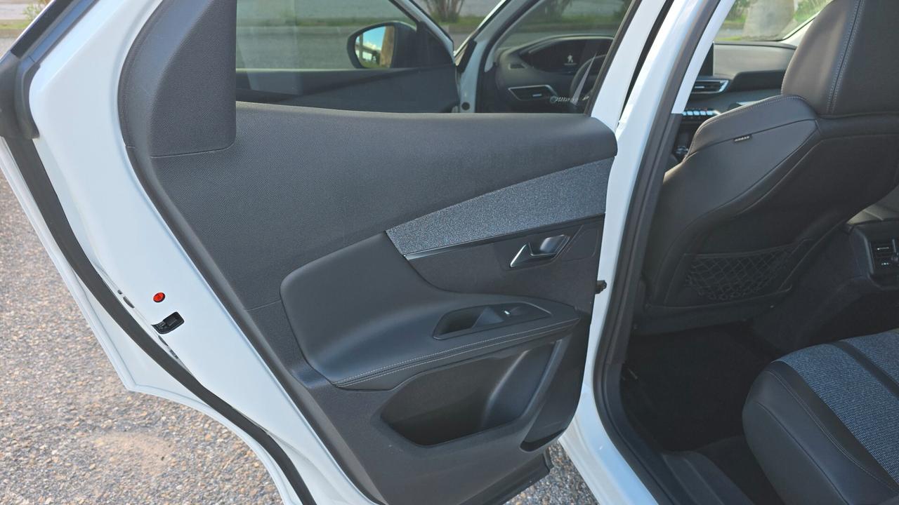 Peugeot 3008 BlueHDi 130 S&S Allure