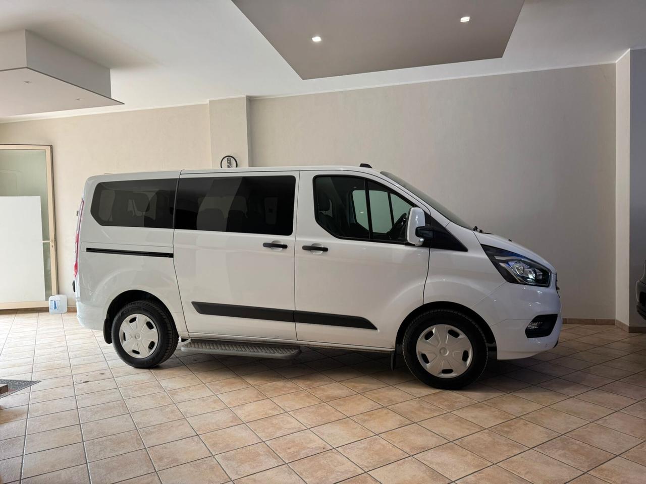 Ford Transit Tourneo Custom 9 POSTI 320 2.0 TDCI EcoBlue PC Combi Trend