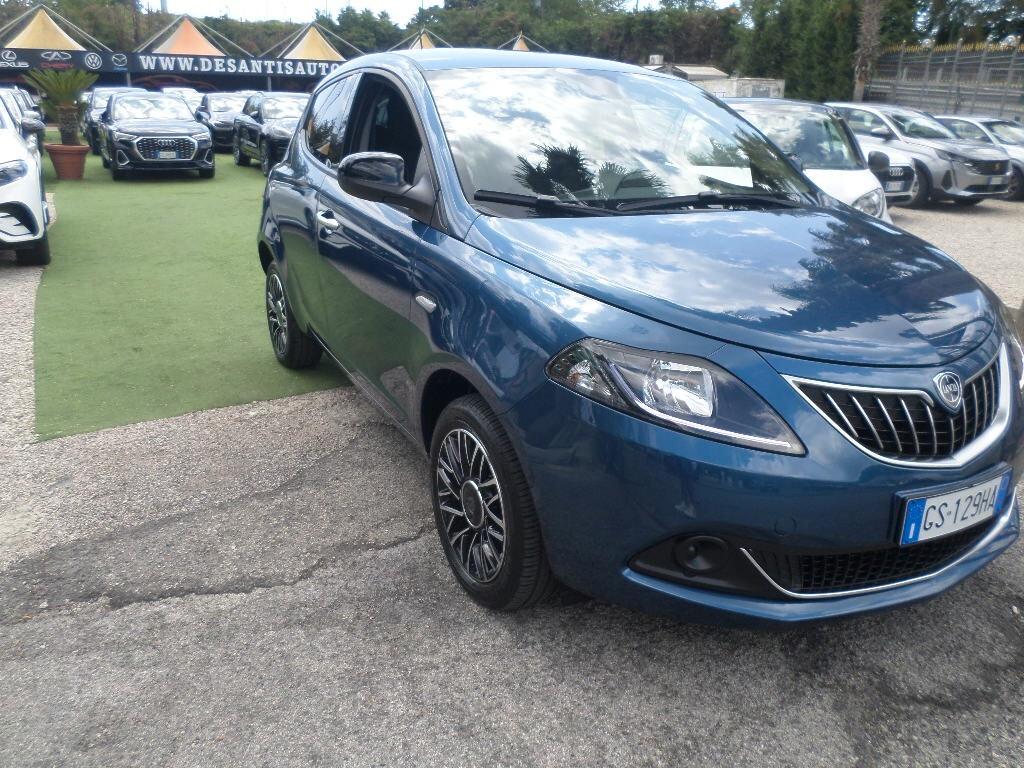 Lancia Ypsilon 1.0 FireFly 5 porte S&S Hybrid Gold Plus