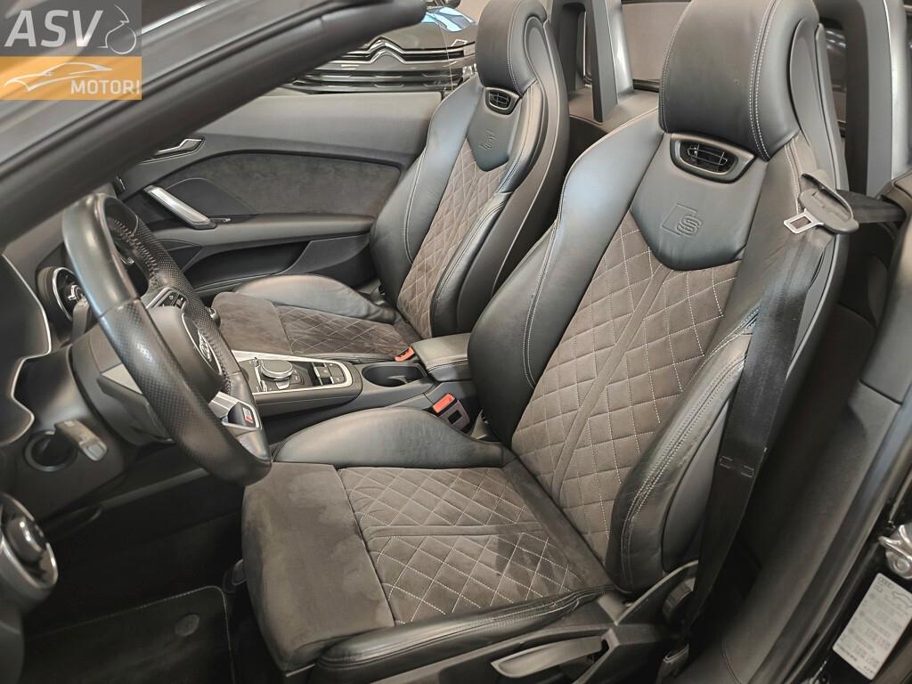 Audi TT Roadster 2.0 TFSI S line