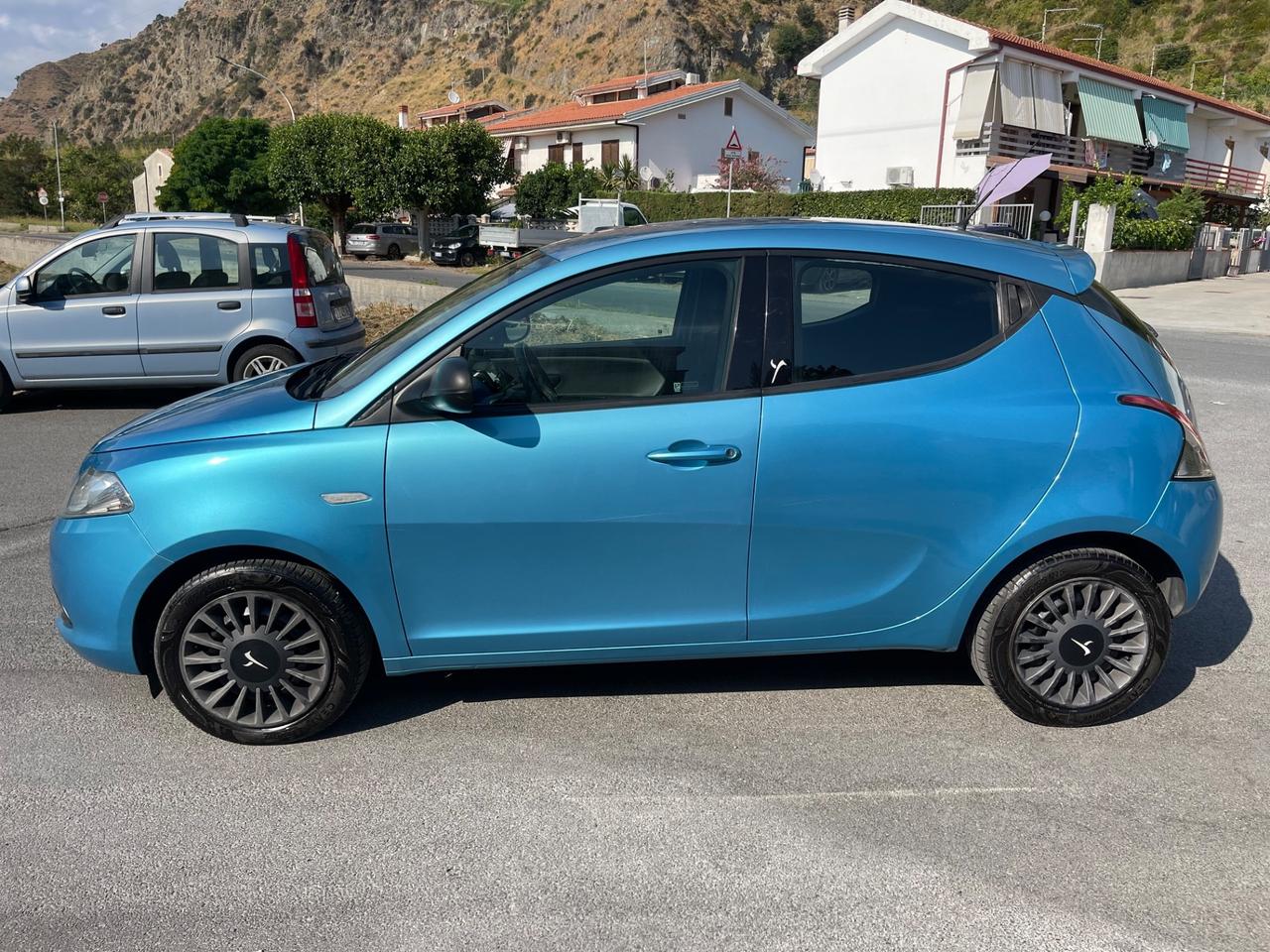 Lancia Ypsilon 1.3 MJT 16V 95 CV 5 porte S&S Elefantino