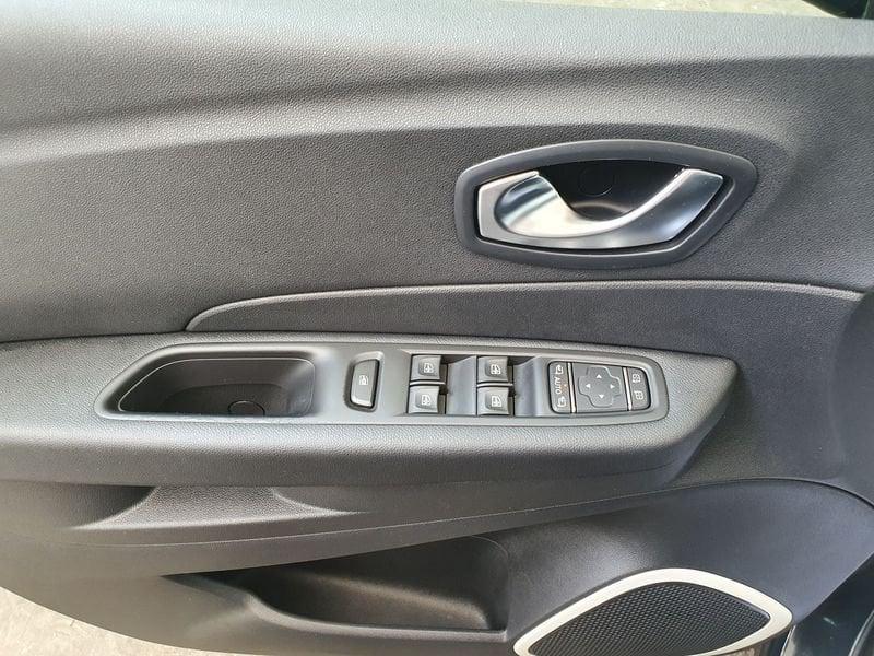 Renault Captur dCi 8V 90 CV Start&Stop Energy Intens 139,00 al mese