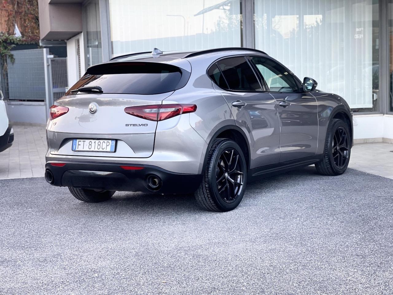 Alfa Romeo Stelvio 2.0 Benzina 200CV Automatica E6 - 2018