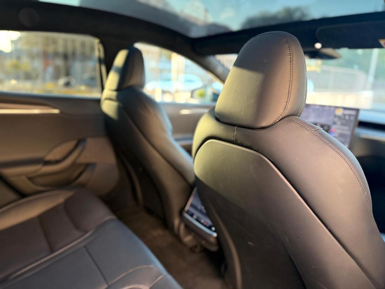 Tesla Model S 1020 cavalli Plaid