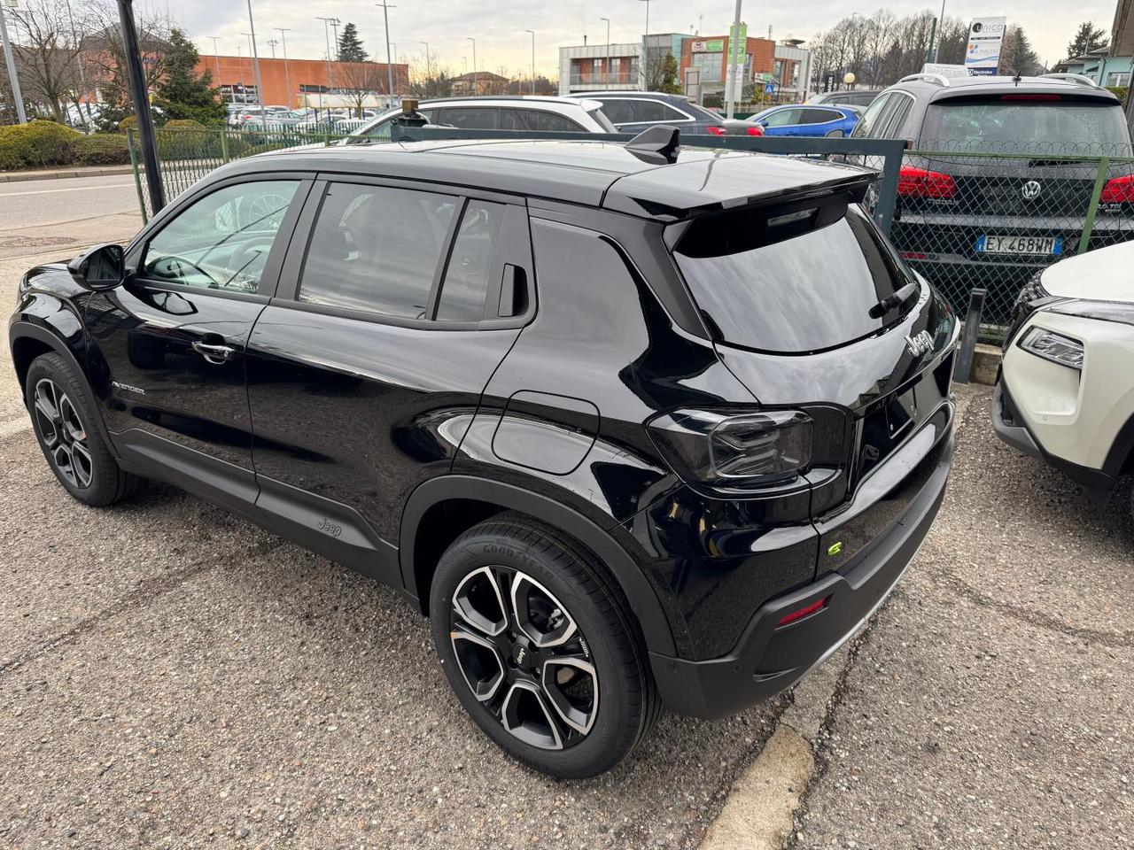 Jeep Avenger 1.2 turbo e-hybrid mhev Summit fwd 110cv edct6