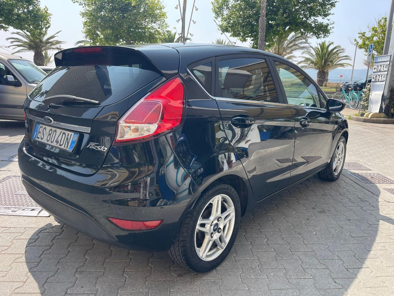 Ford Fiesta 1.5 TDCi 75CV 5 porte Titanium
