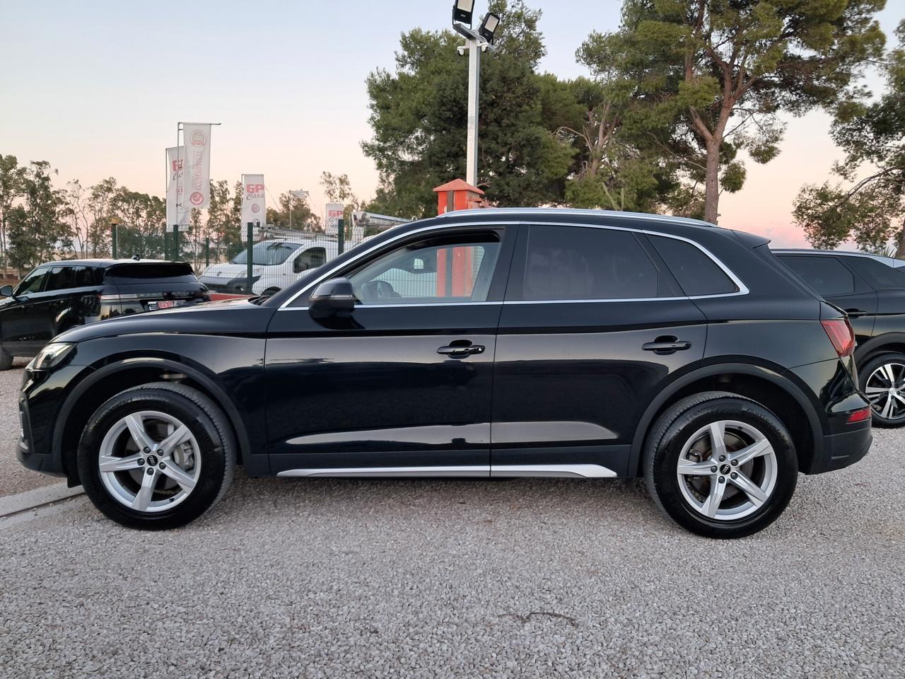 New Audi Q5 40 TDI 204cv *LED-NAVY*RADAR-VIRTUAL*