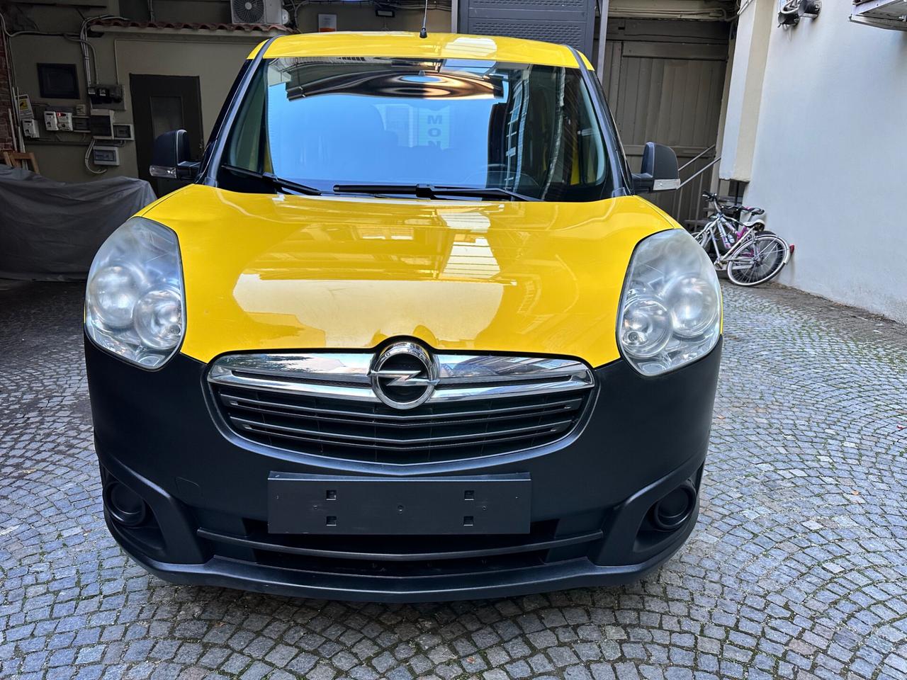 Opel Combo 1.4 (7 POSTI) - No Blocco del Traffico