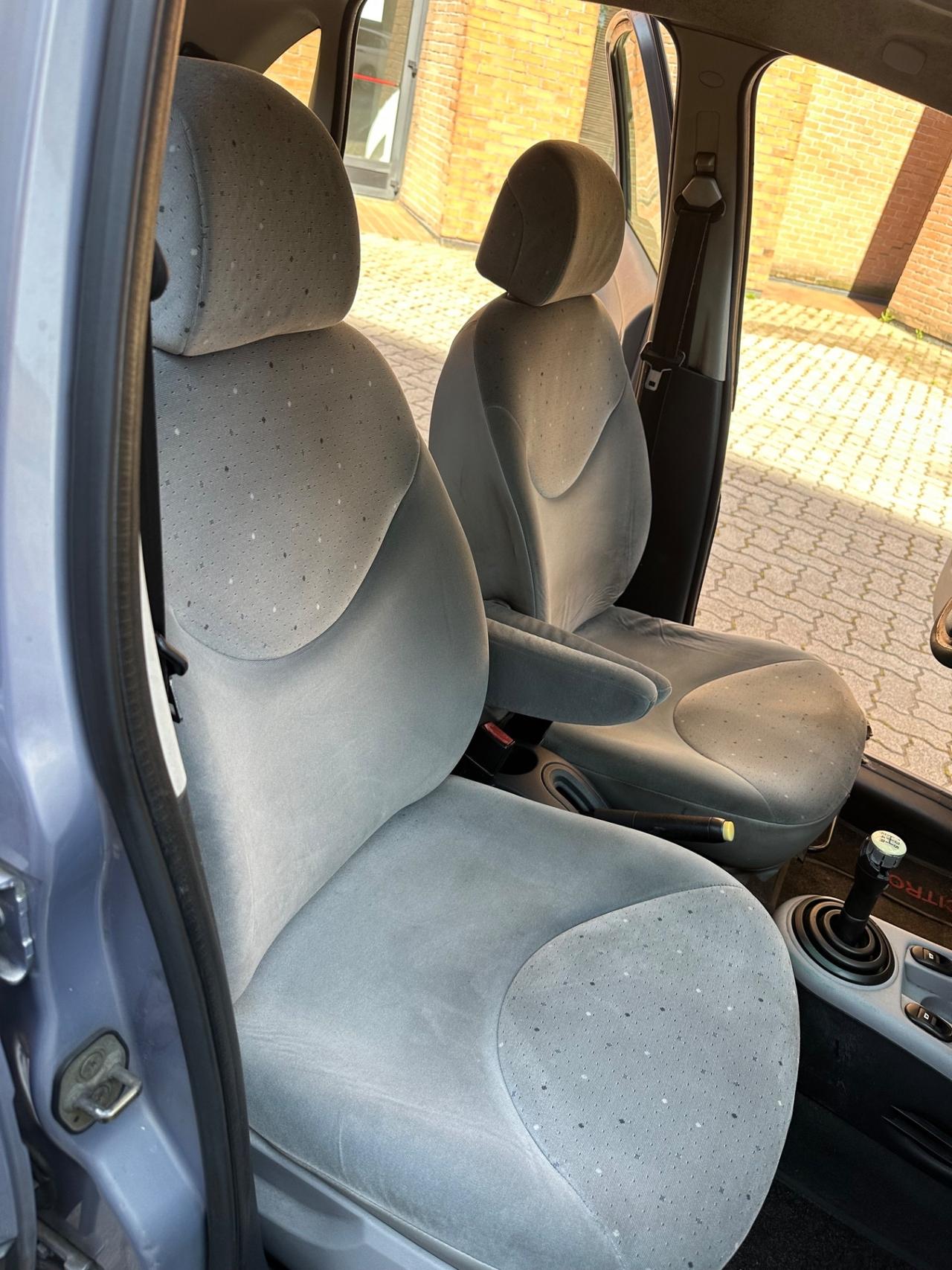 Citroen C3 1.4 aut. Elegance