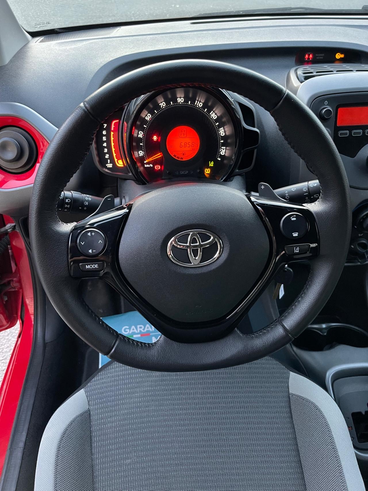 Toyota Aygo 1.0 BENZINA 72 CV 5 porte - CAMBIO AUTOMATICO