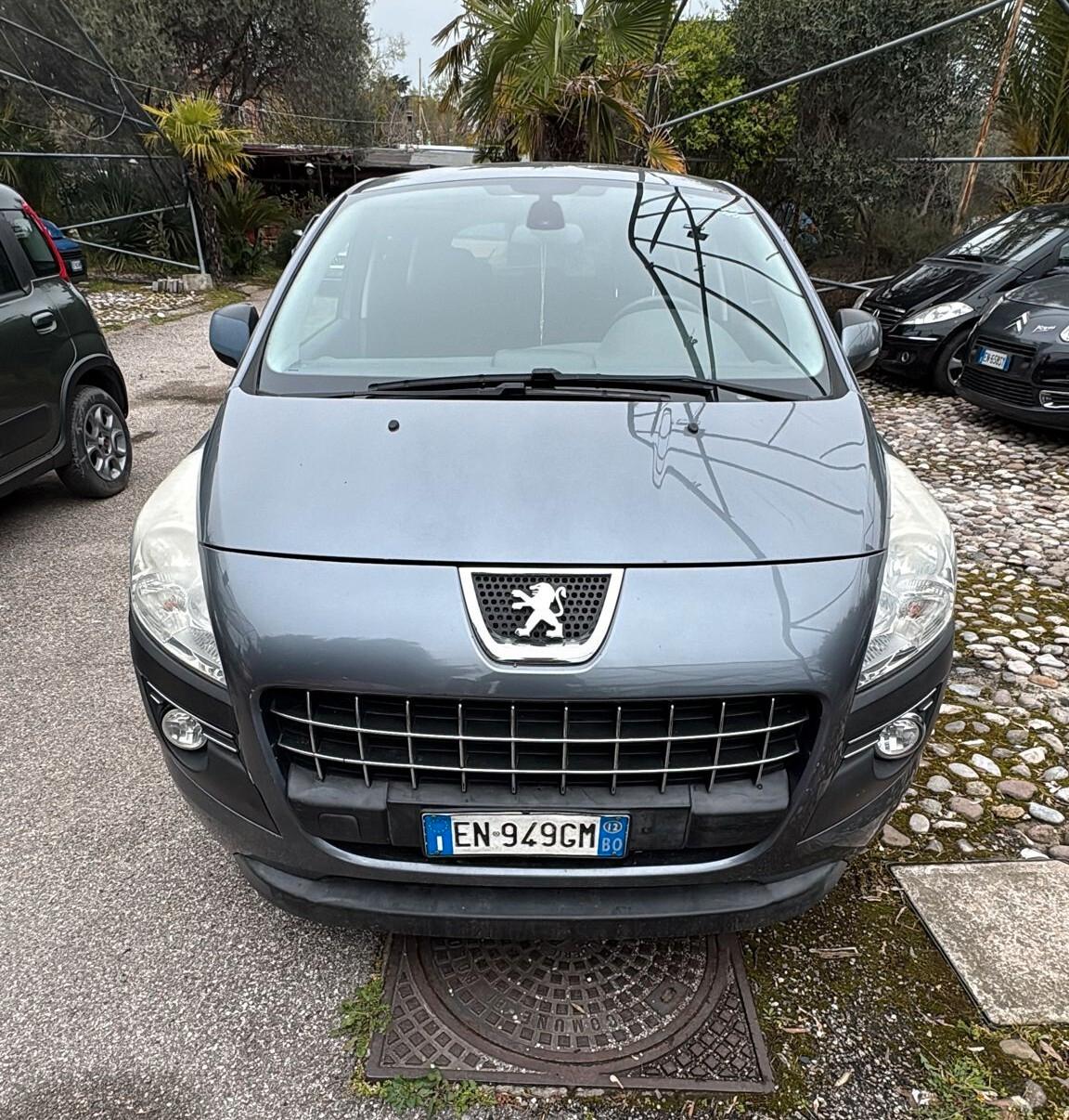 Peugeot 3008 2.0 HDi 150CV Business