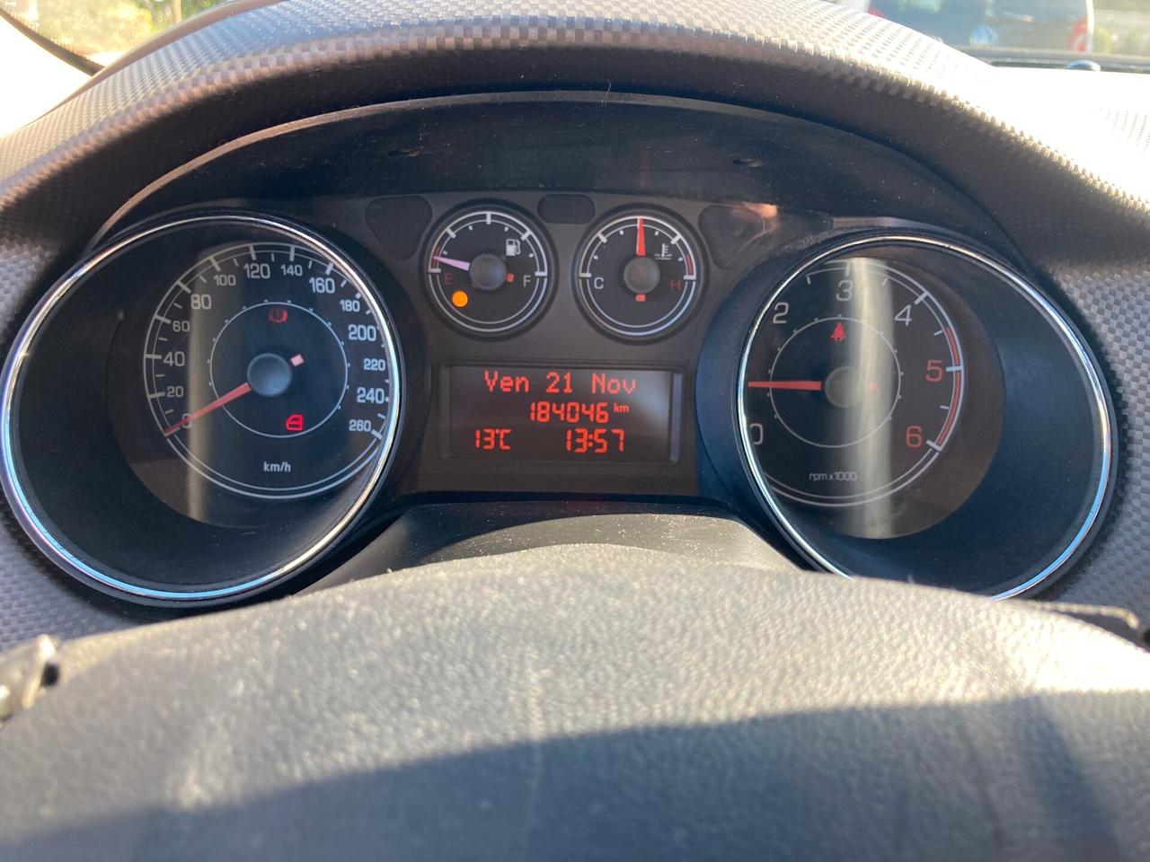 Fiat Bravo 1.6 MJT - IDEALE X NEOPATENTATI - 2011