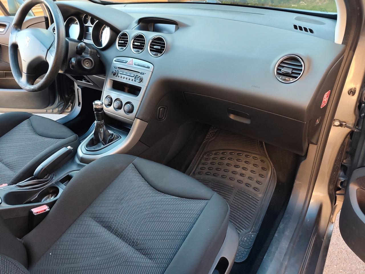 Peugeot 308 1.6 hdi sw neopatentati